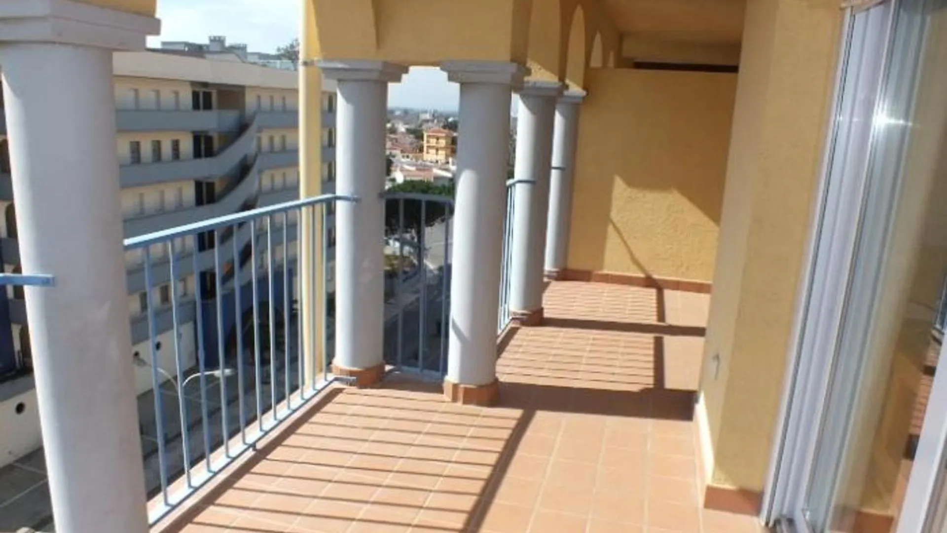 Appartement Apartamento En Roses Para 6 Pers Con Piscina Y Parking - Es-204-49 Spanje