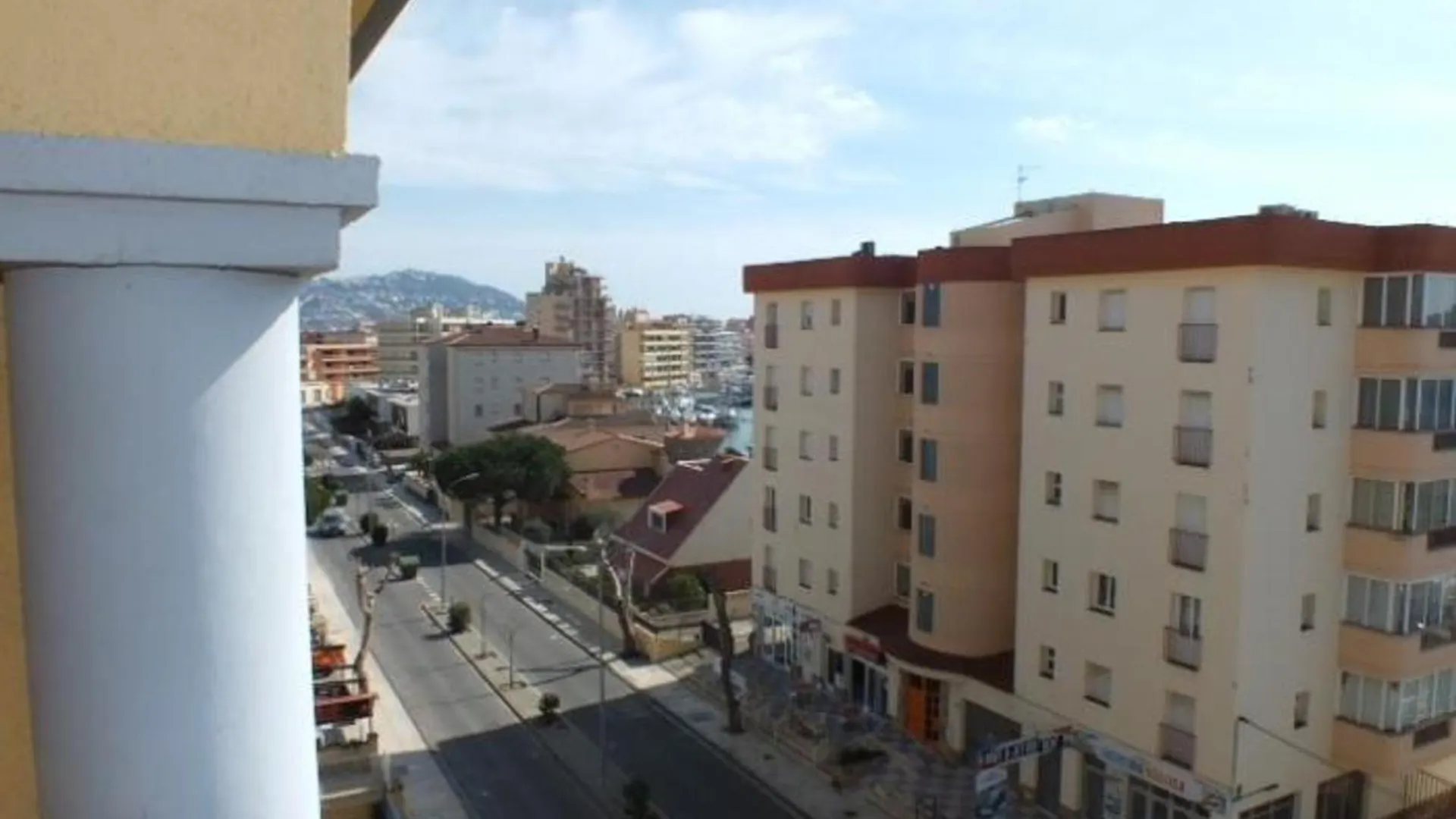Apartamento En Roses Para 6 Pers Con Piscina Y Parking - Es-204-49